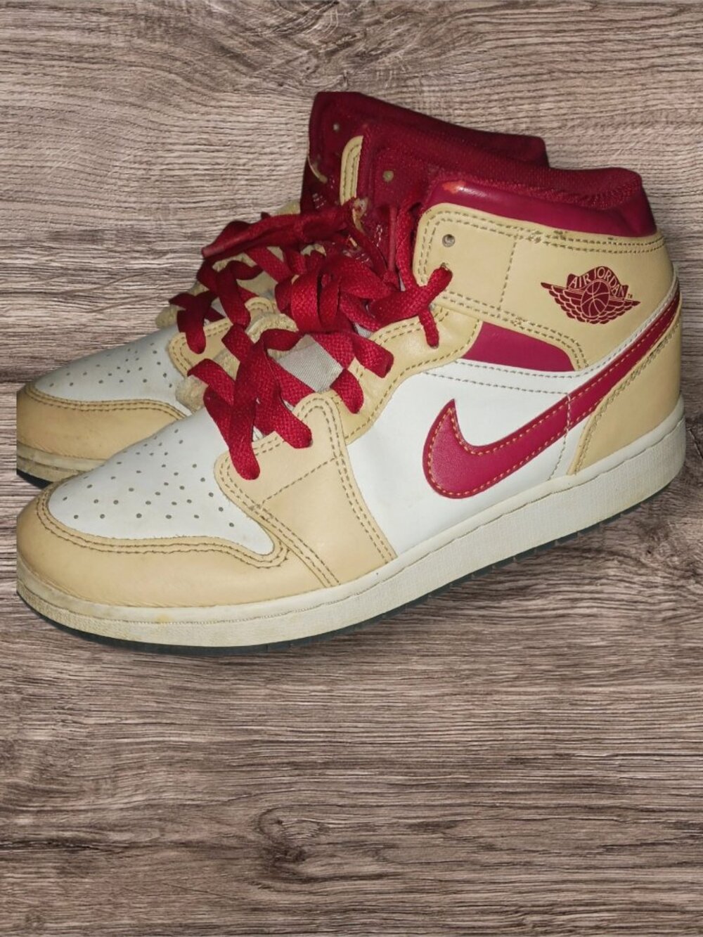 Nike Air Jordan 1 Mid GS Size 5.5Y White Pink Red High Top Sneakers 554725-201